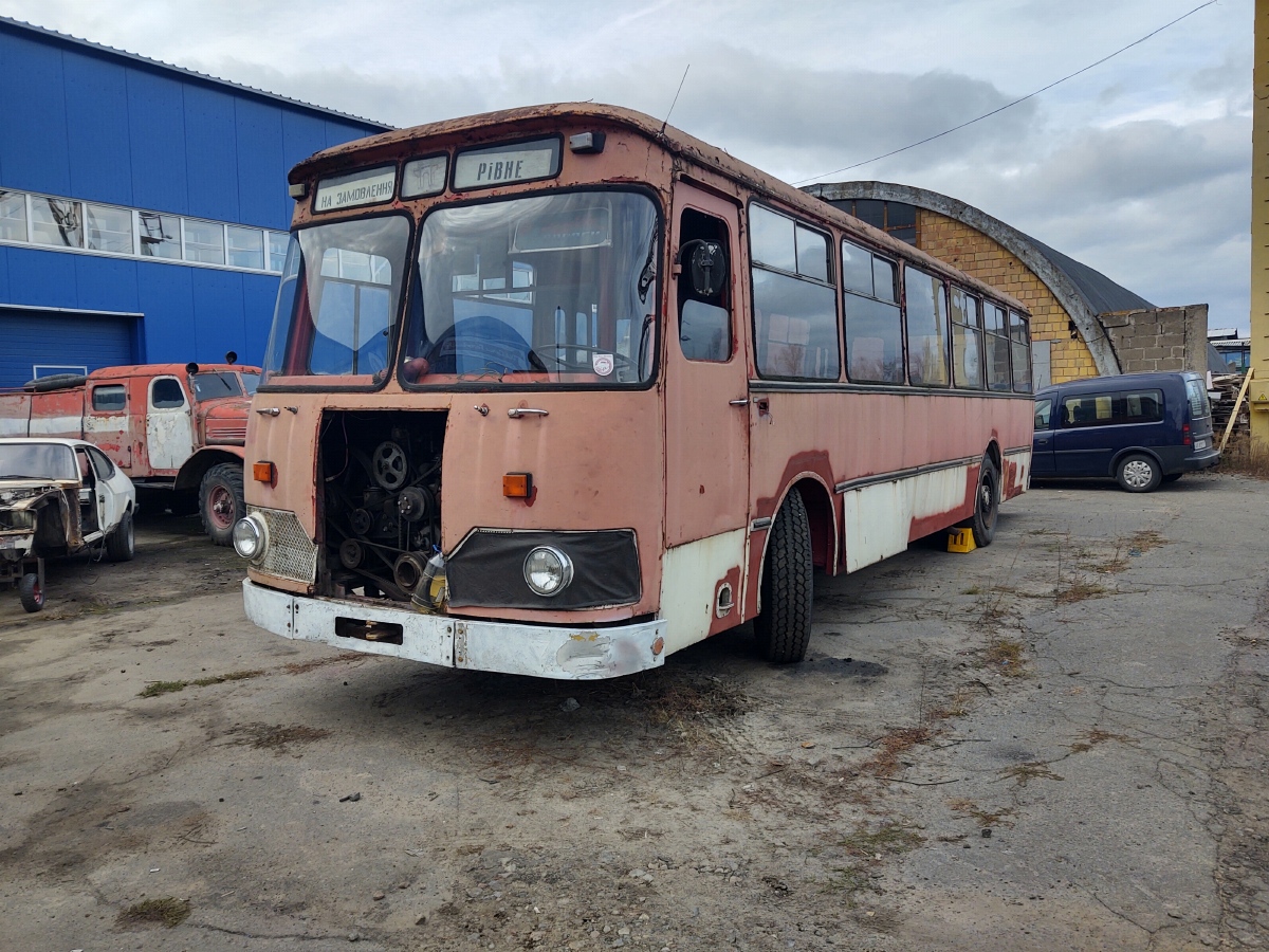 Киев, ЛиАЗ-677М № BK 5912 AX