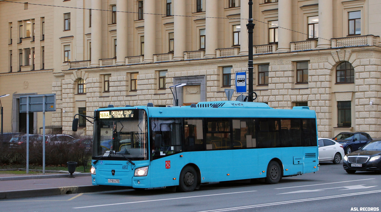 Санкт-Петербург, ЛиАЗ-4292.60 (1-2-1) № 6812