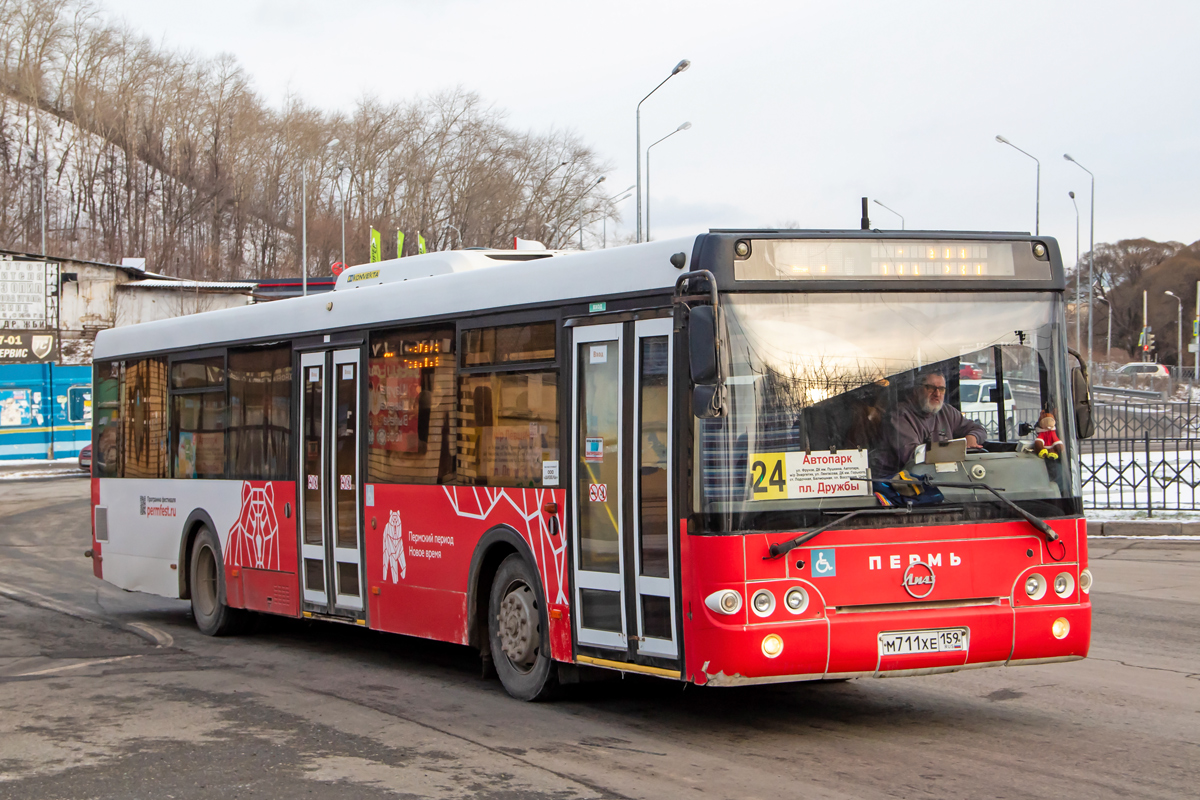 Perm region, LiAZ-5292.22 (2-2-0) Nr. М 711 ХЕ 159