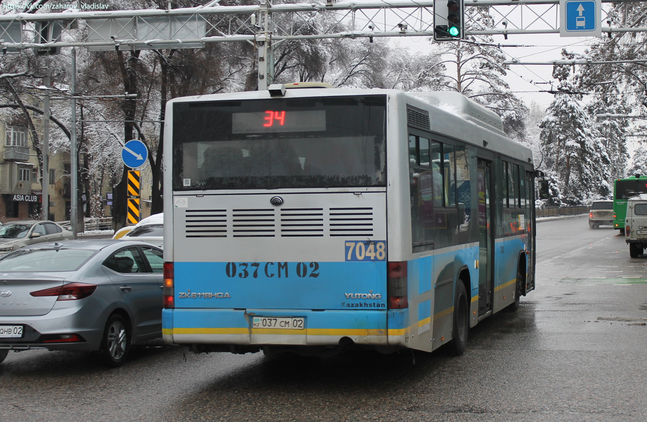 Almaty, Yutong ZK6118HGA sz.: 7048