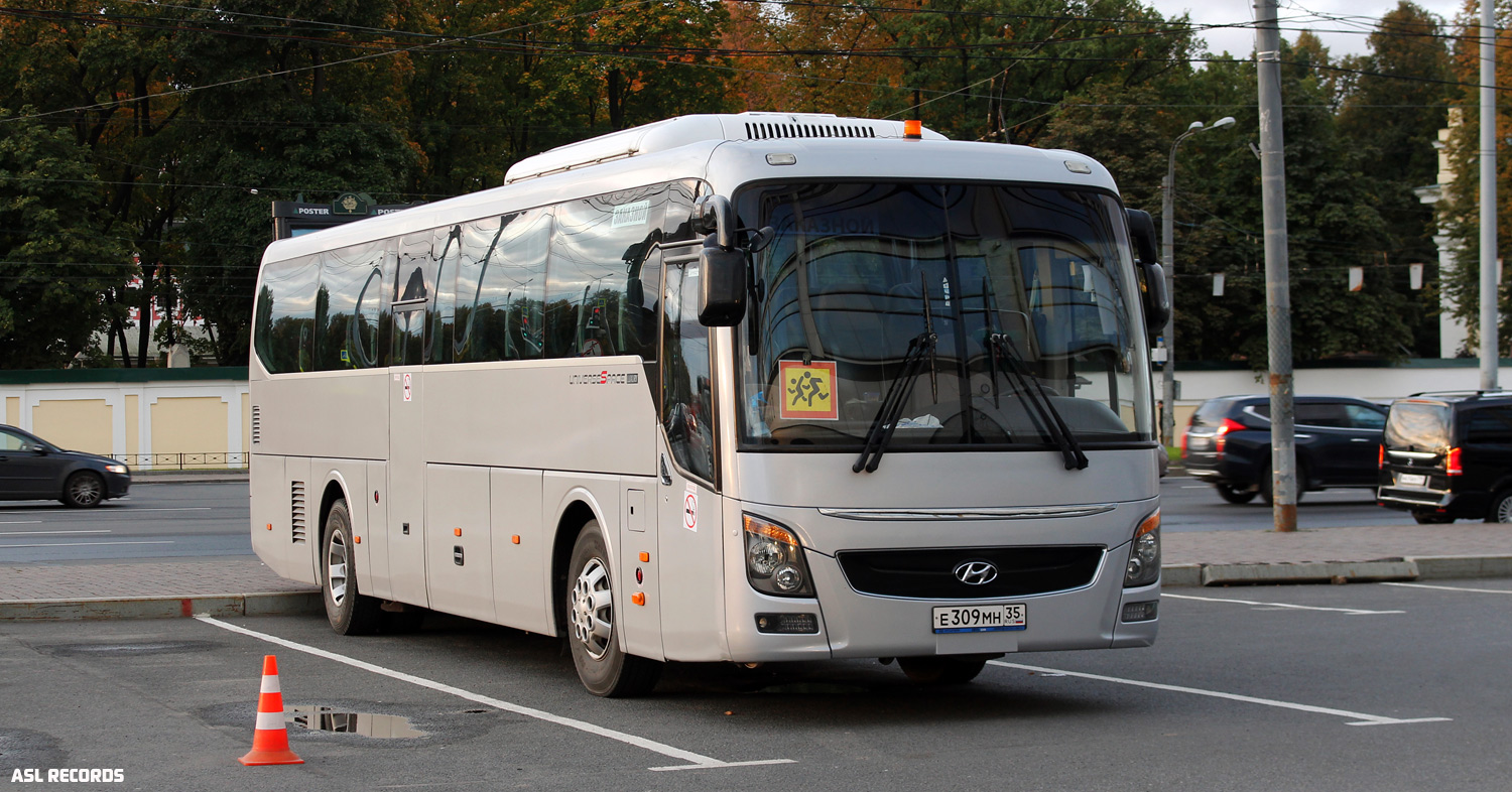 Вологодская область, Hyundai Universe Space Luxury № Е 309 МН 35