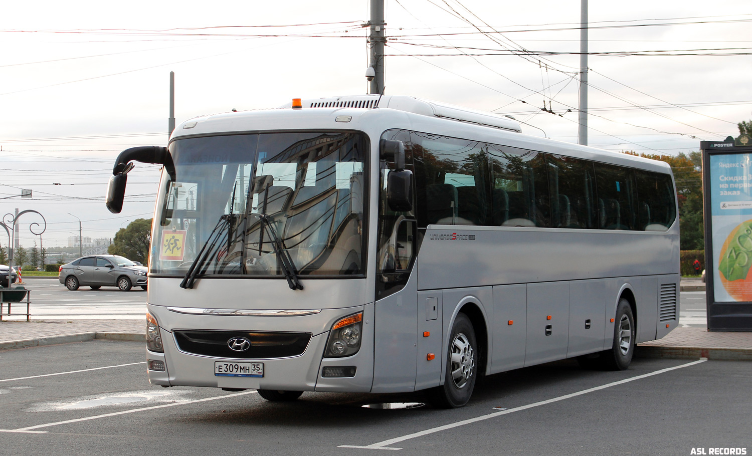 Вологодская область, Hyundai Universe Space Luxury № Е 309 МН 35