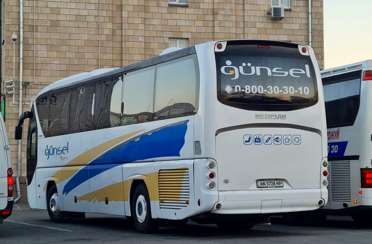 Киев, Neoplan P21 N2216SHD Tourliner SHD № AA 5728 KP