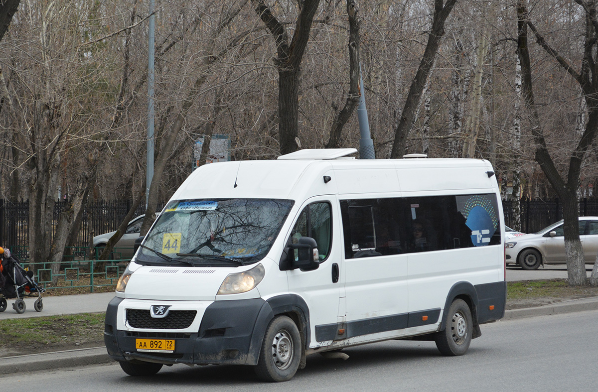 Tumen region, Nizhegorodets-2227SK (Peugeot Boxer) Nr. АА 892 72