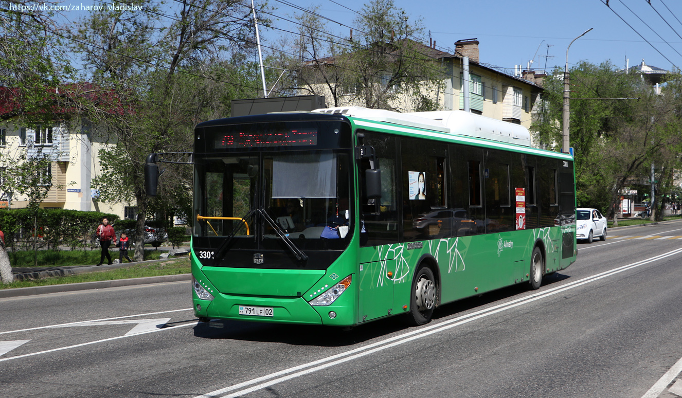 Almaty, Zhong Tong LCK6125HGAN # 3301