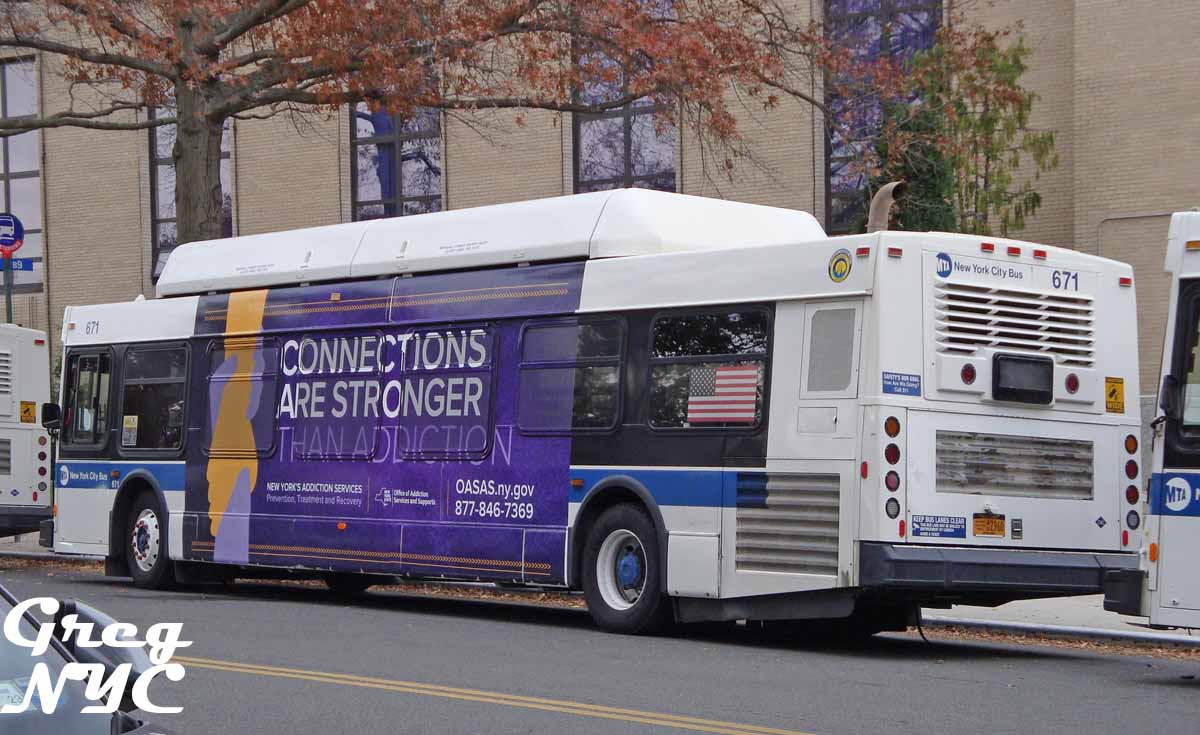 США, New Flyer C40LF № 671