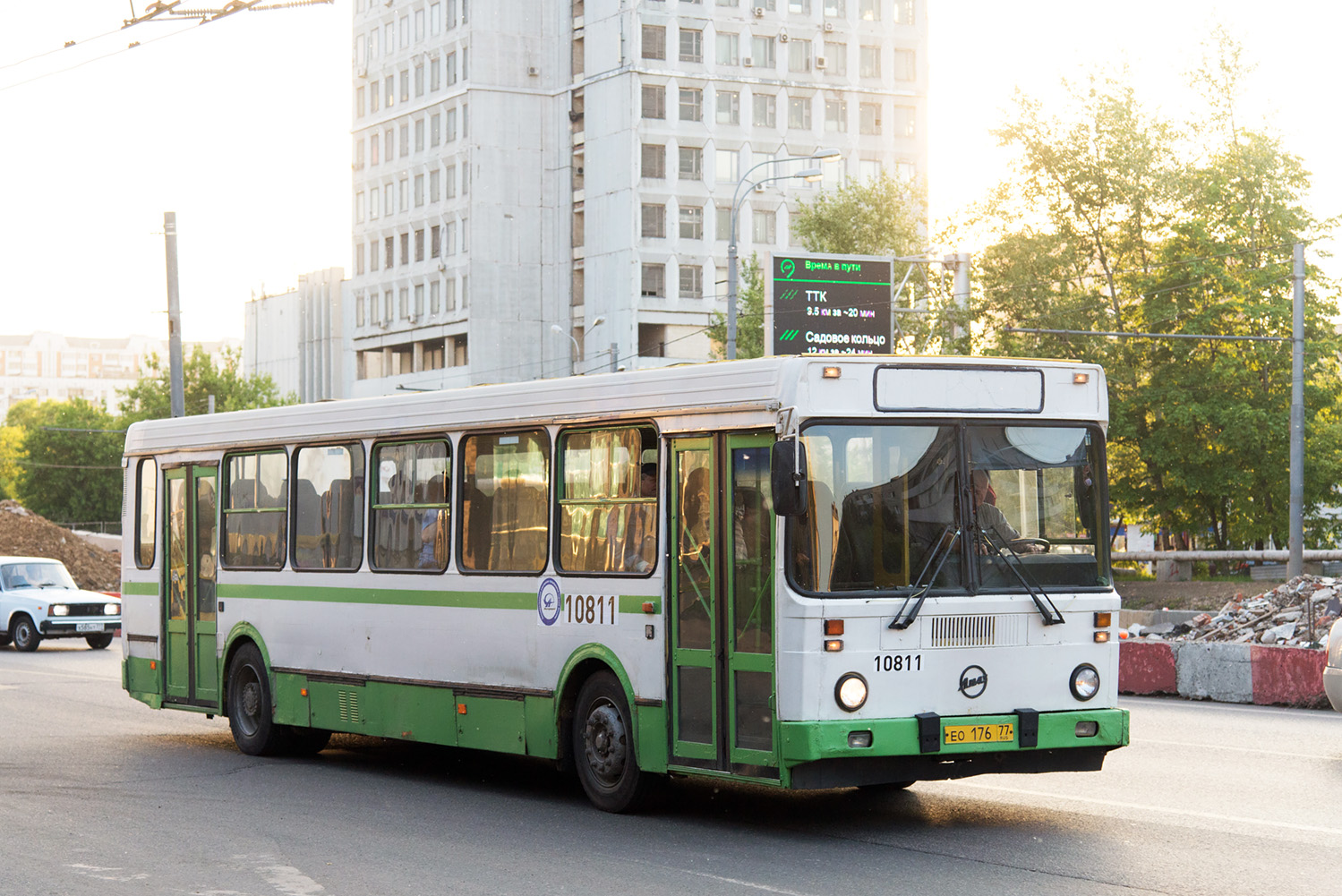 Москва, ЛиАЗ-5256.25-11 № 10811