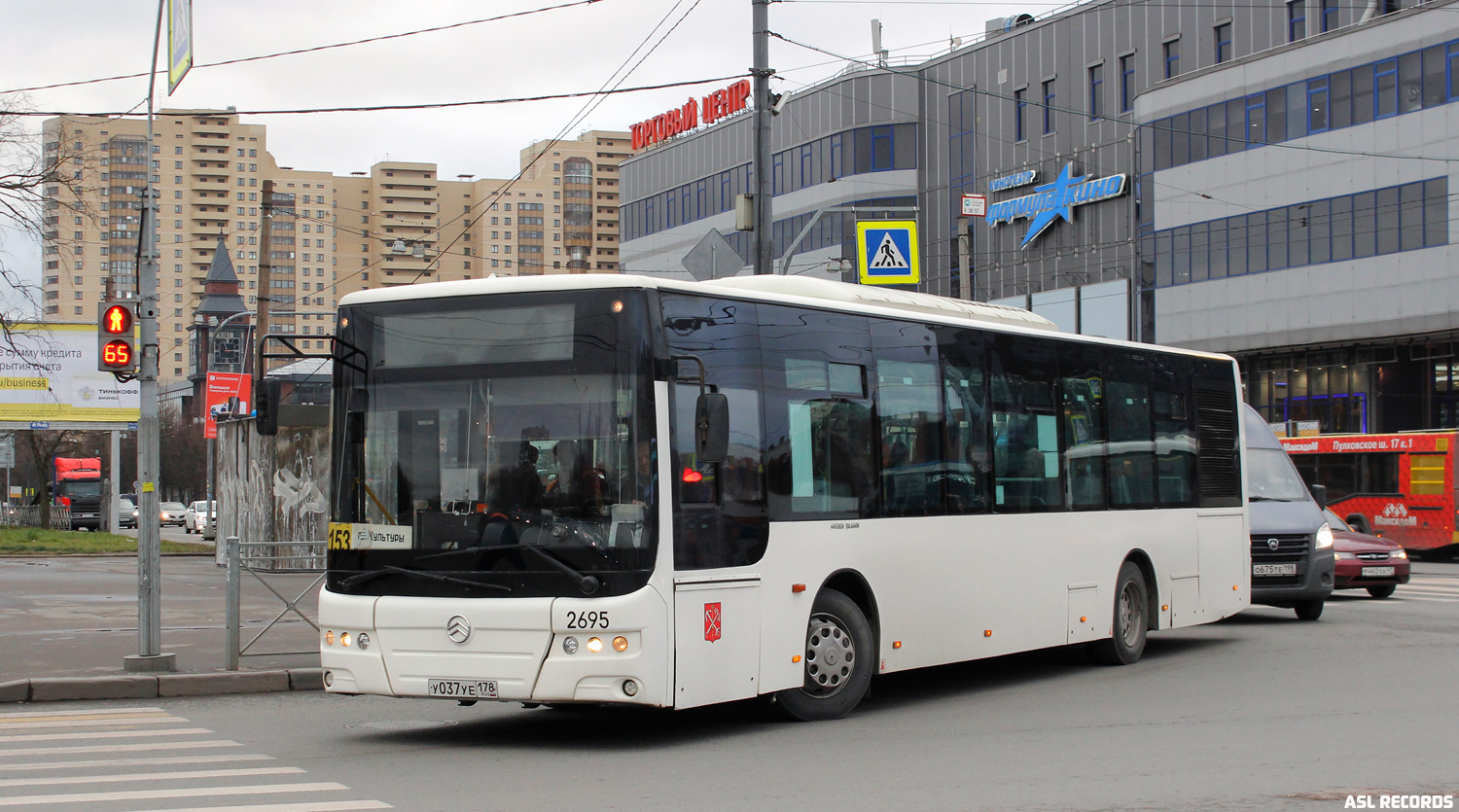 Санкт-Петербург, Golden Dragon XML6125CR № 2695