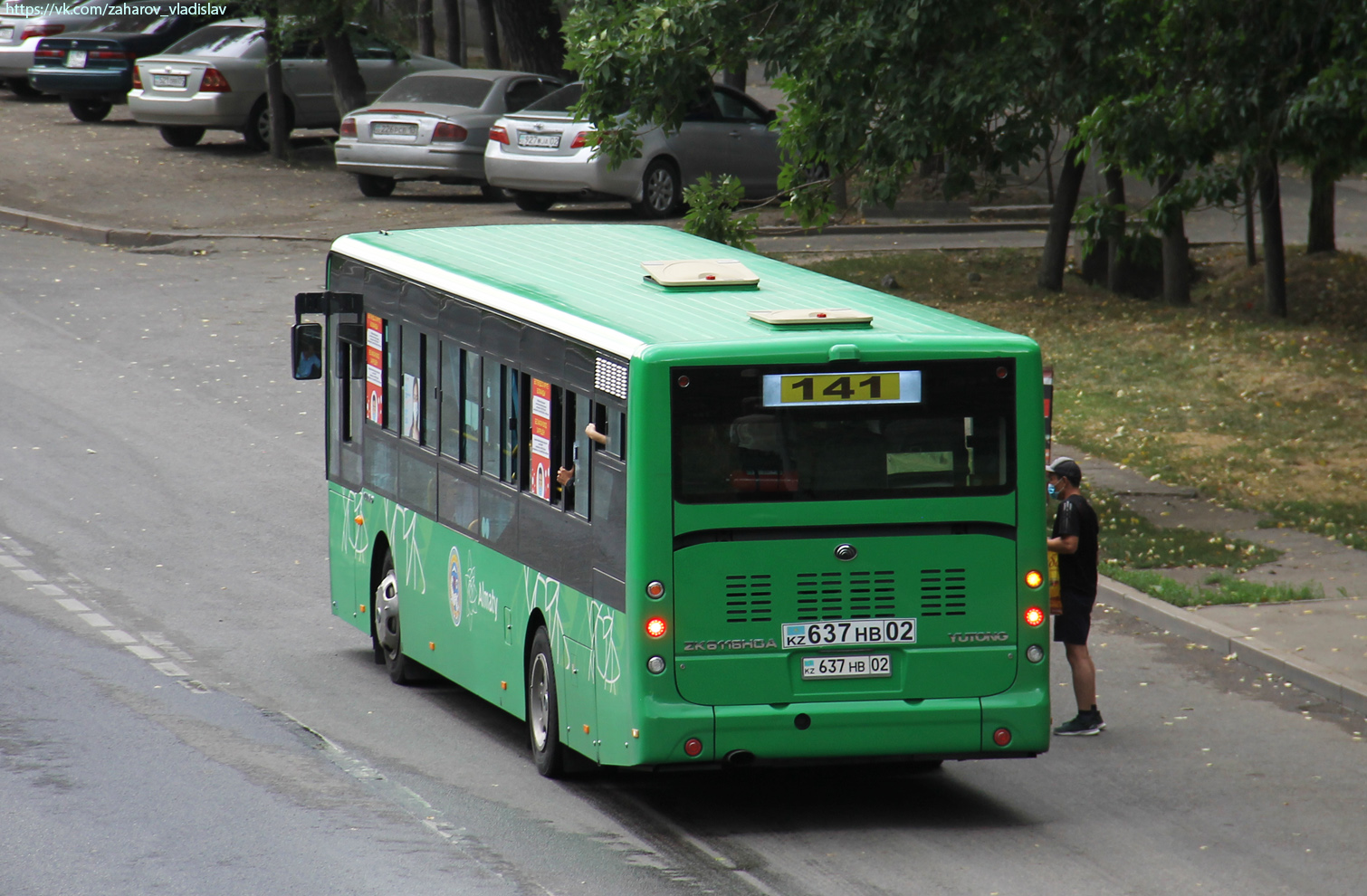 Алматы, Yutong ZK6118HGA № 637 HB 02