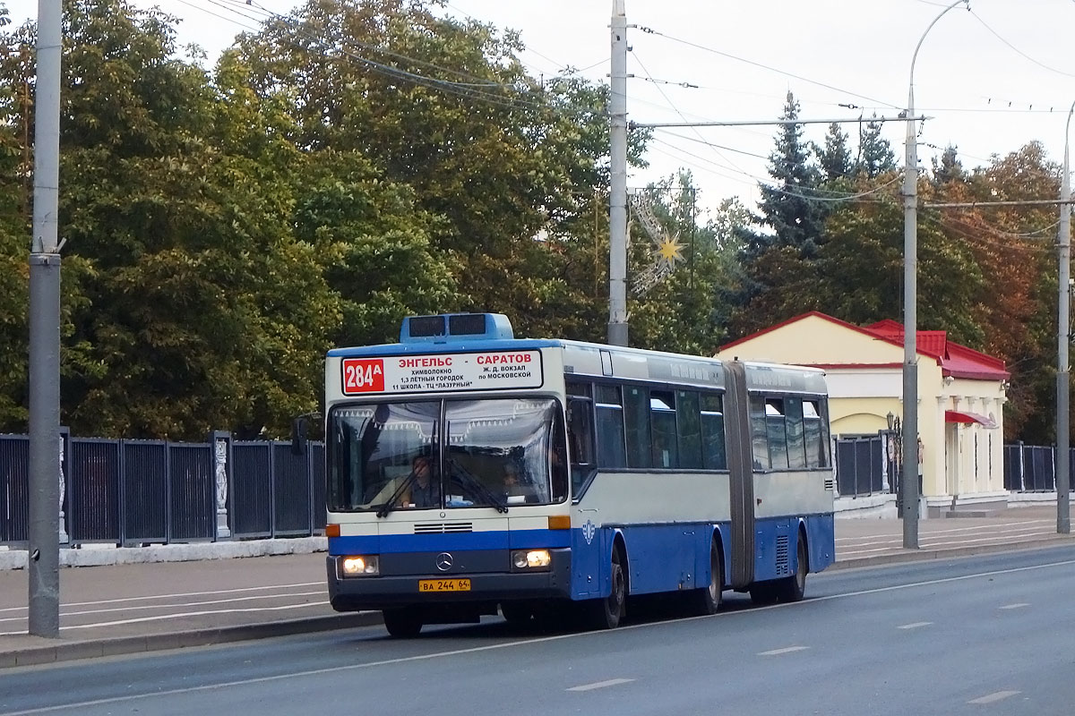 Саратовская область, Mercedes-Benz O405G № ВА 244 64