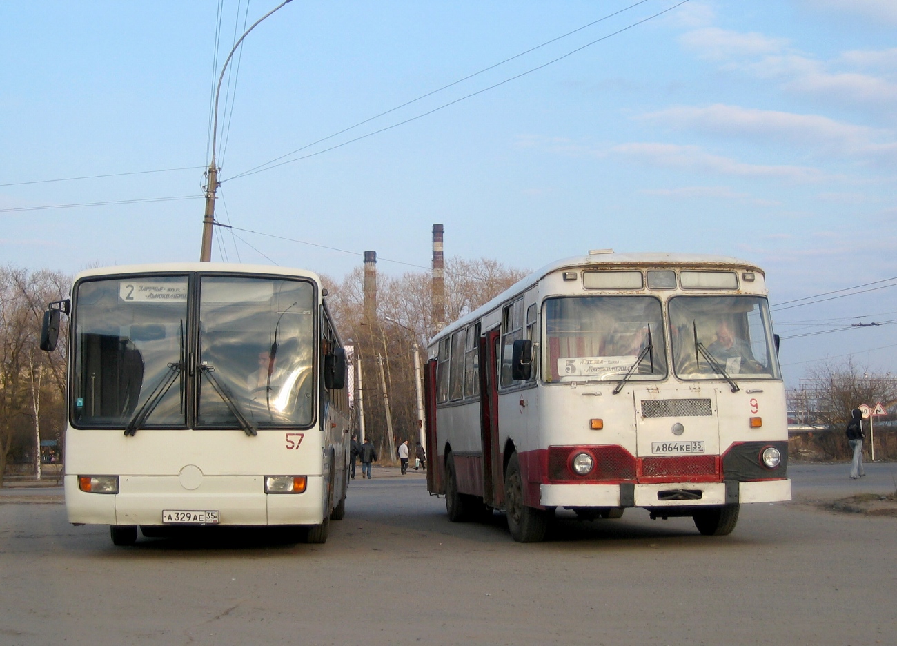 Вологодская область, Mercedes-Benz O345 № 57; Вологодская область, ЛиАЗ-677М № 9