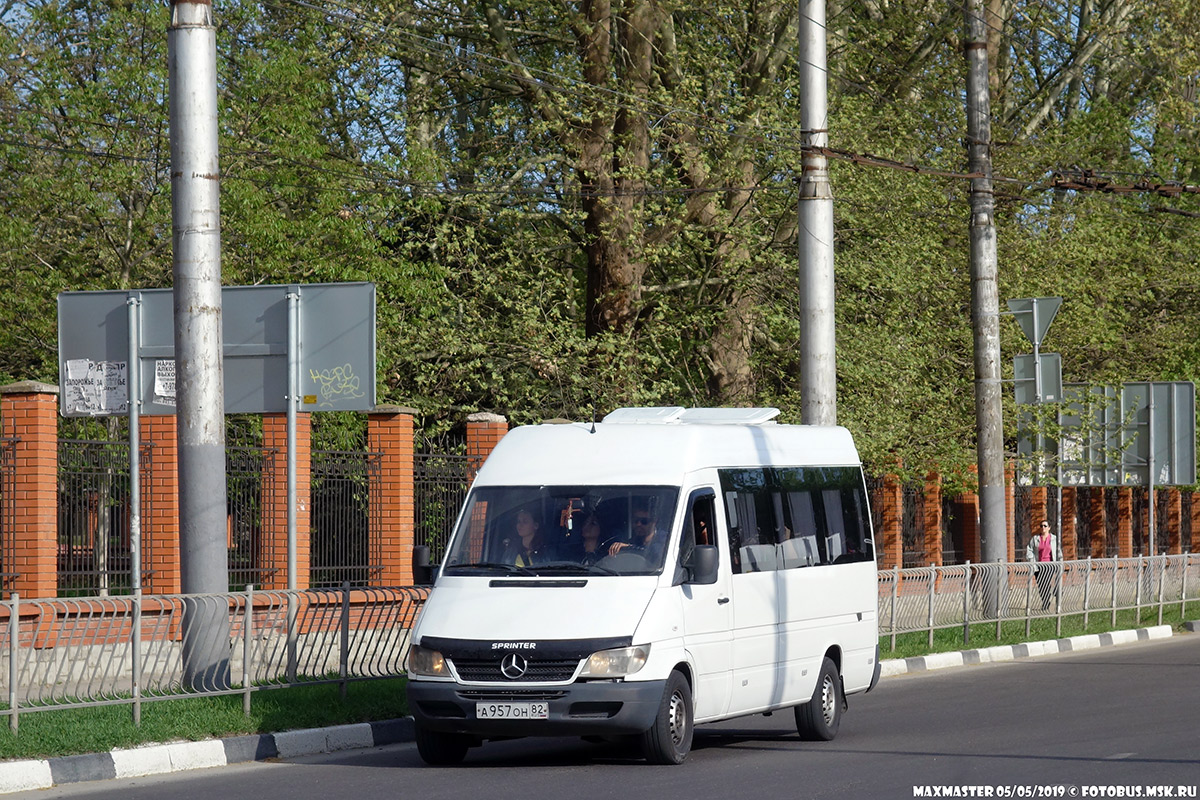 Республика Крым, Mercedes-Benz Sprinter W903 313CDI № А 957 ОН 82