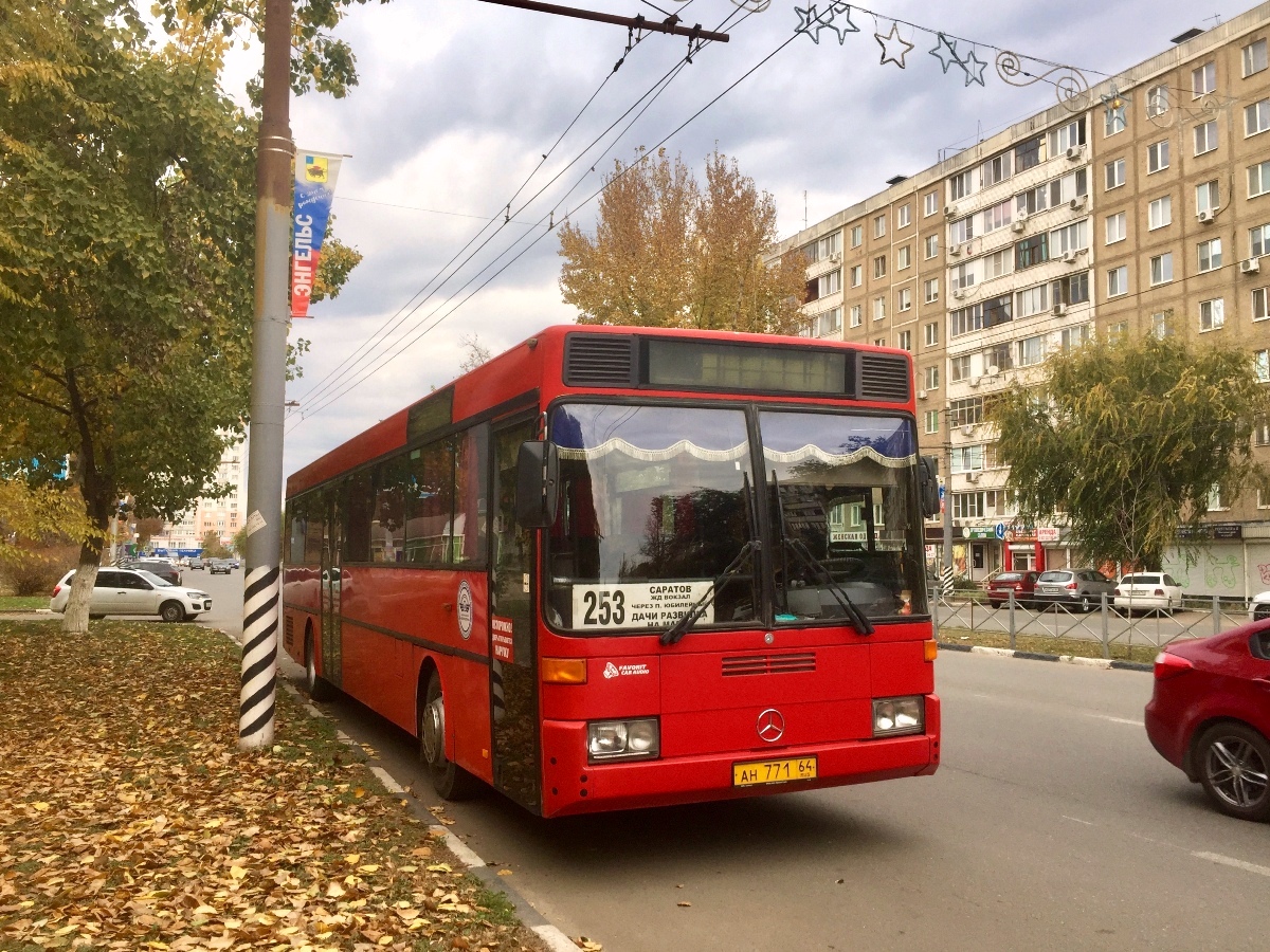 Saratov region, Mercedes-Benz O407 # АН 771 64