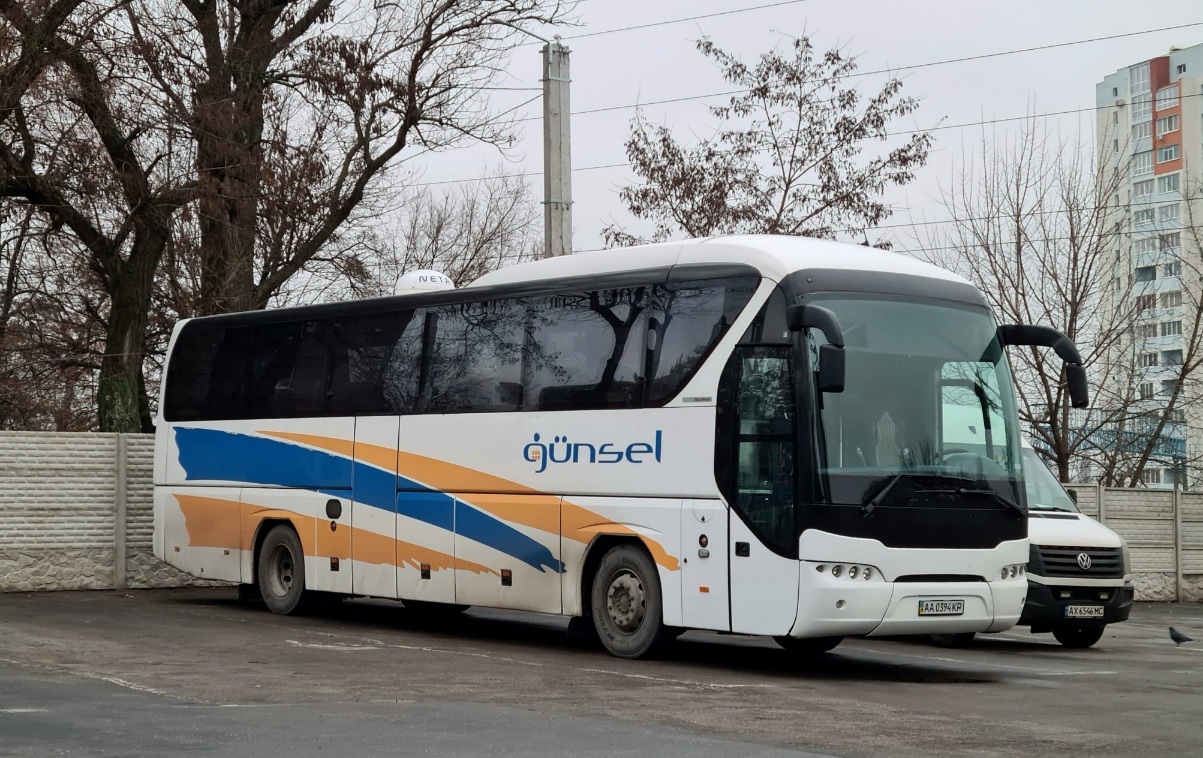 Kijevas, Neoplan P21 N2216SHD Tourliner SHD Nr. AA 0394 KP