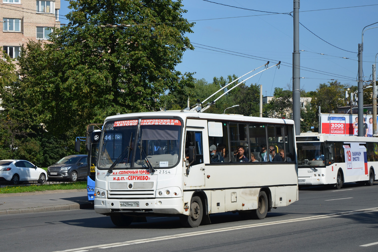 Szentpétervár, PAZ-320402-05 sz.: n354