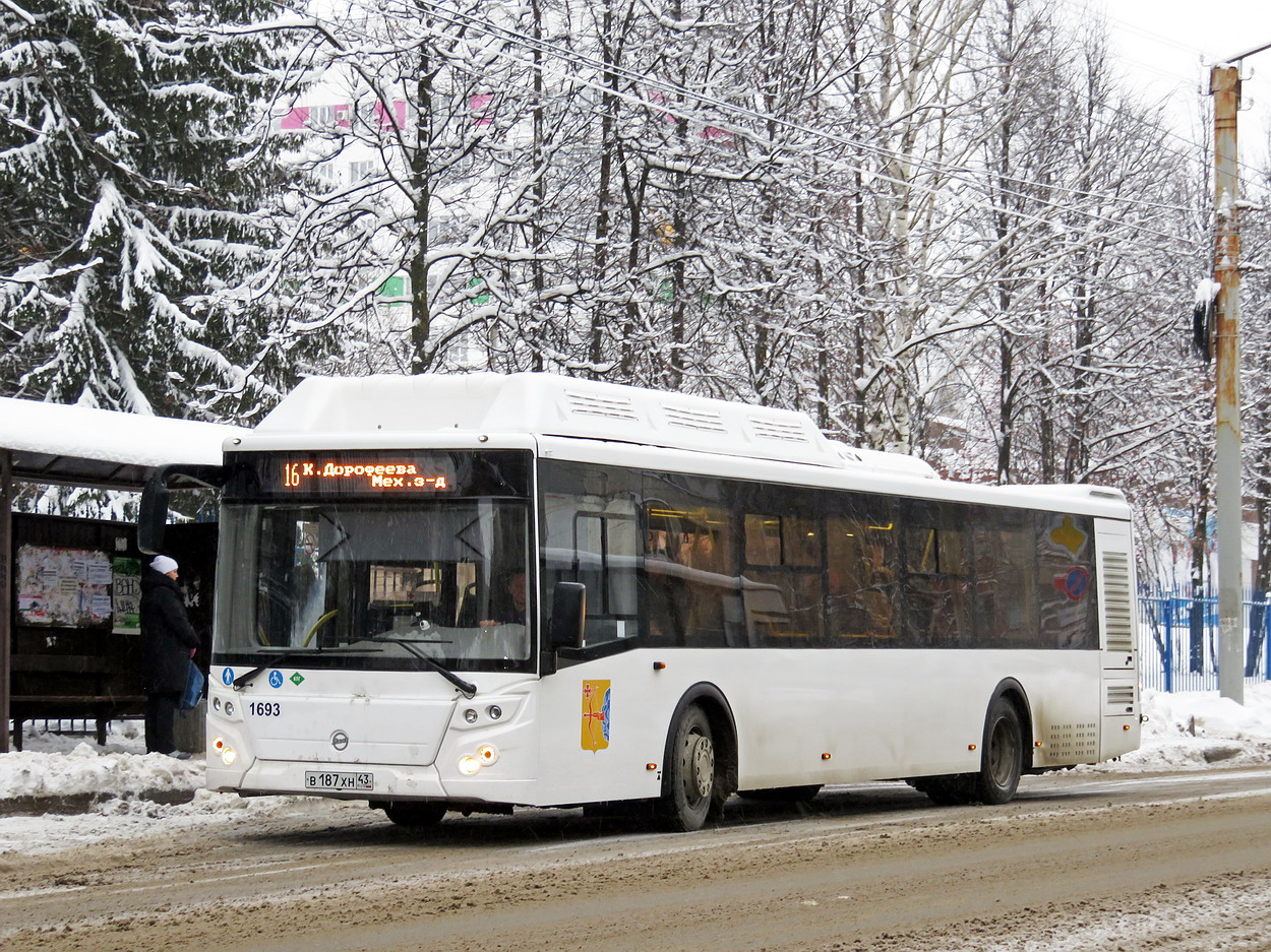 Кировская область, ЛиАЗ-5292.67 (CNG) № х693