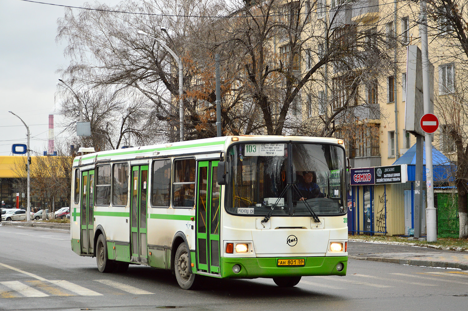 Penza region, LiAZ-5256.46 # 399