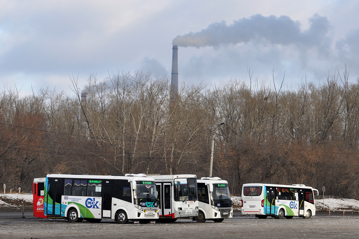 Omsk region, PAZ-320435-04 "Vector Next" # 105; Omsk region, PAZ-320435-04 "Vector Next" # 129; Omsk region — Bus stops