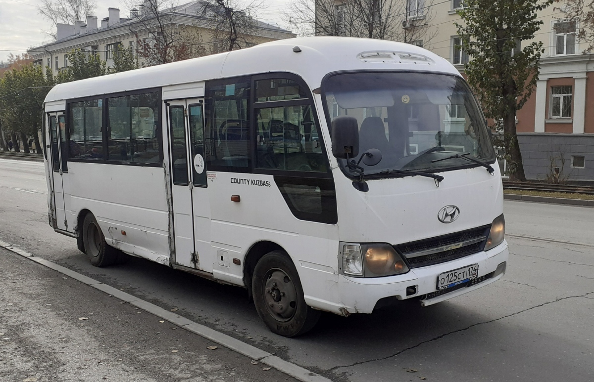 Свердловская область, Hyundai County Kuzbass № О 125 СТ 174