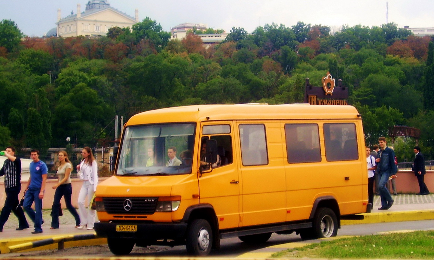 Одесская область, Mercedes-Benz Vario 612D № 302