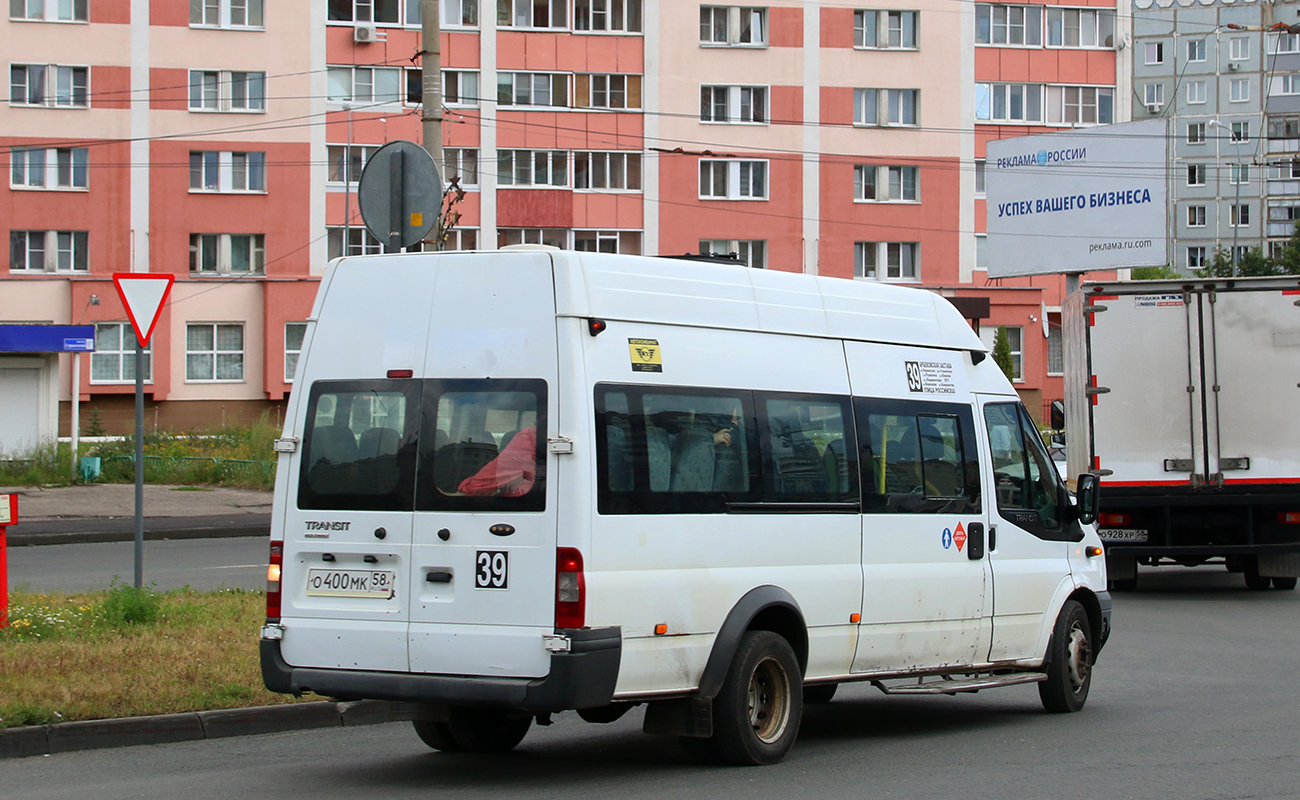 Пензенская область, Нижегородец-222709  (Ford Transit) № О 400 МК 58