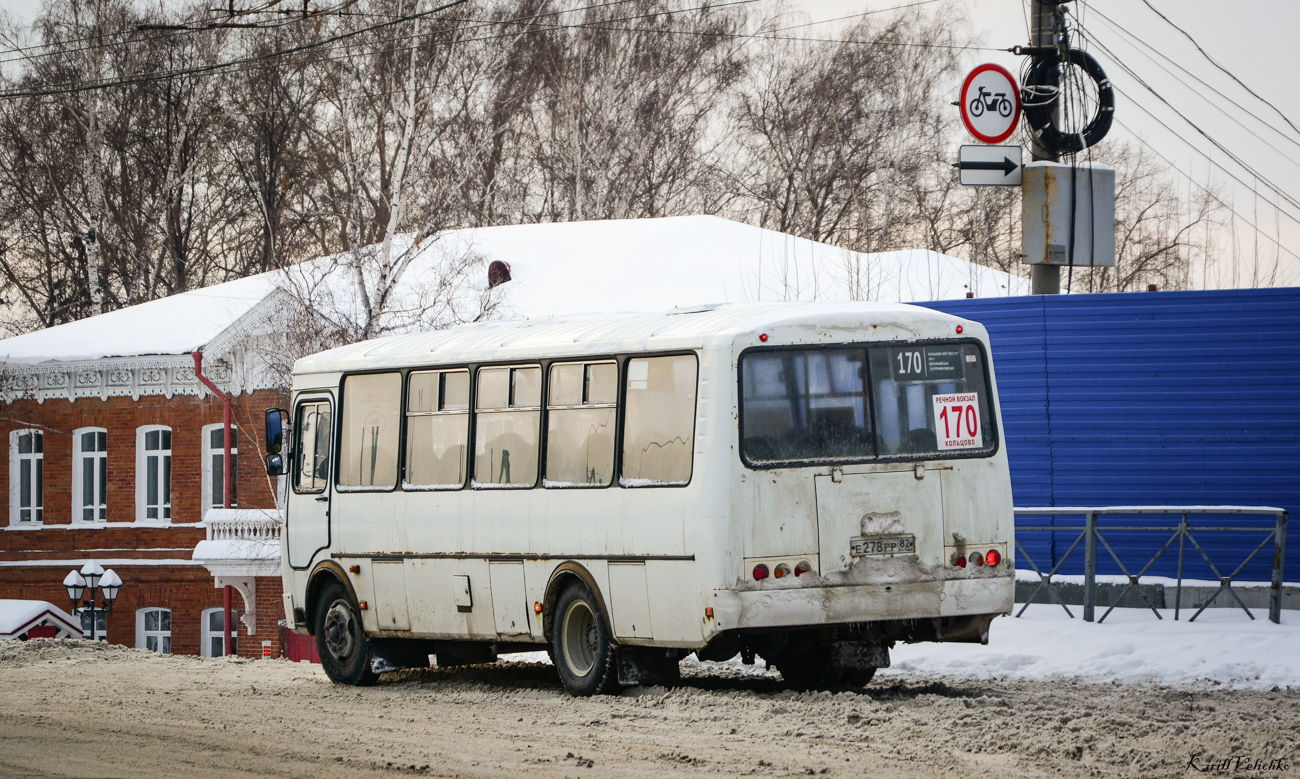 Novosibirsk region, PAZ-4234-04 Nr. Е 278 РР 82