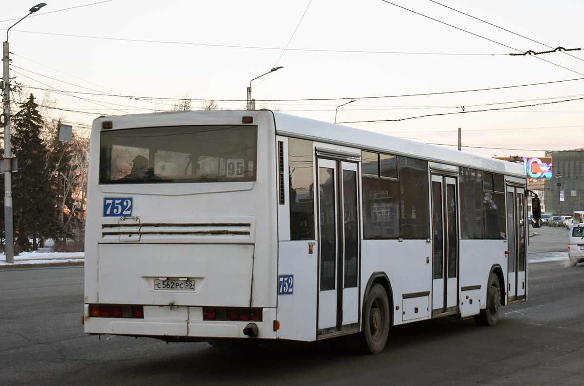 Омская область, НефАЗ-5299-20-32 № 752