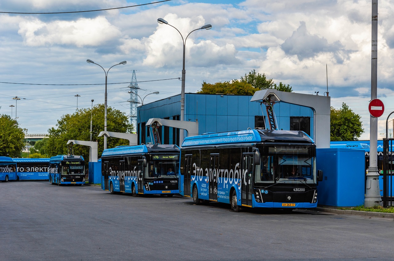 Moscow, LiAZ-6274 # 430200