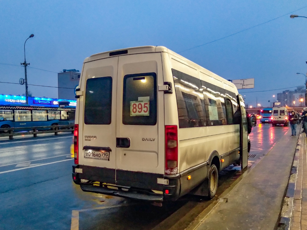 Москва, Нижегородец-2227UU (IVECO Daily) № Х 016 НО 790