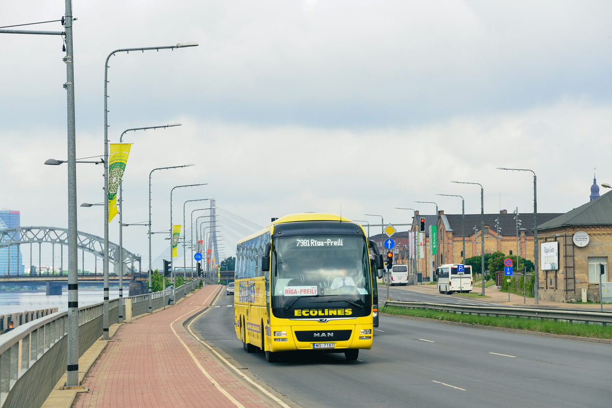 Lotyšsko, MAN R08 Lion's Coach L RHC464 L č. 372