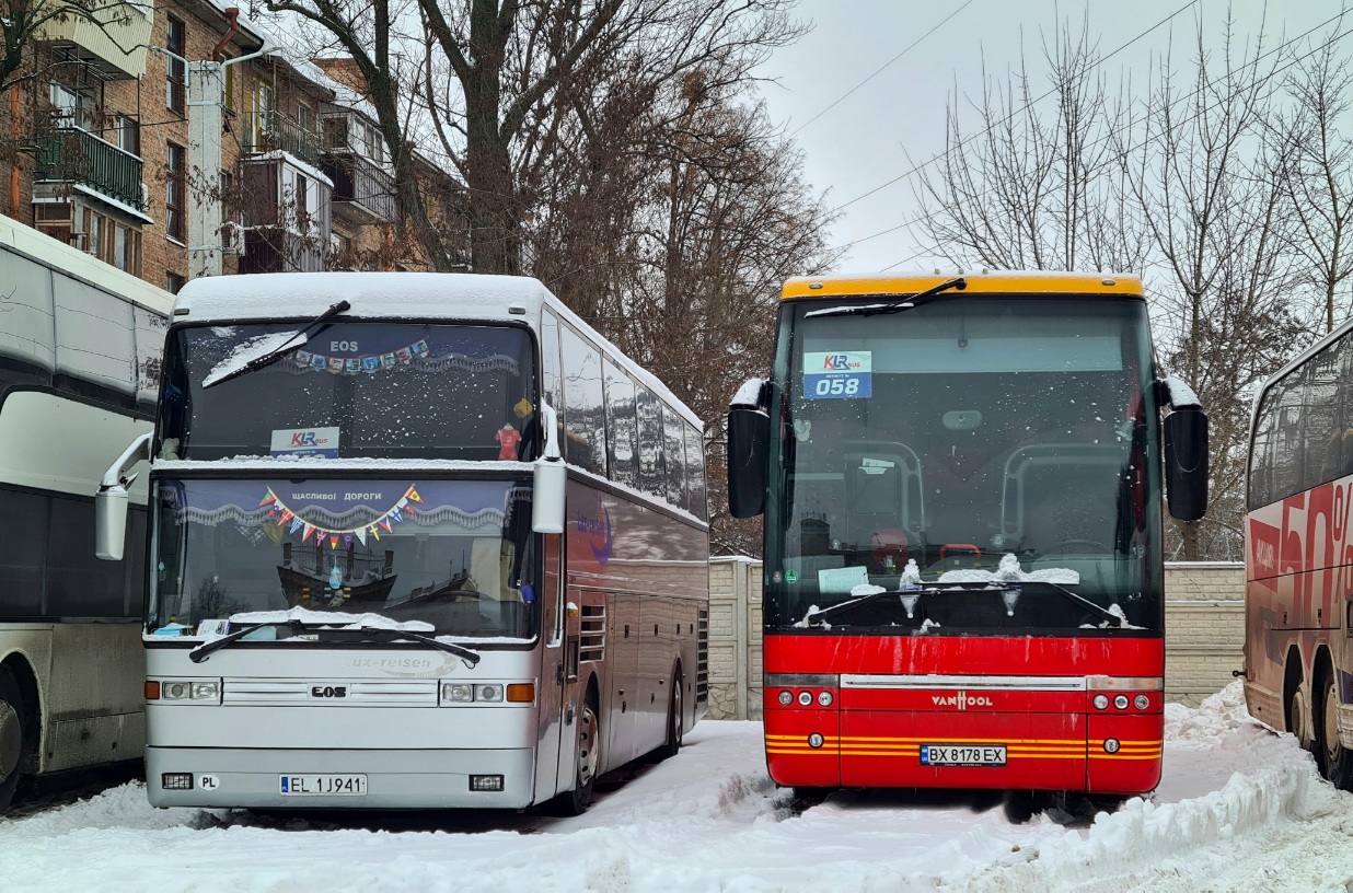 Польша, EOS 200 № 040; Хмельницкая область, Van Hool T916 Astron № 058