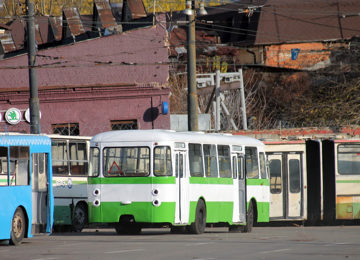 Москва, ЛиАЗ-677Б № Р 677 ЕВ 77