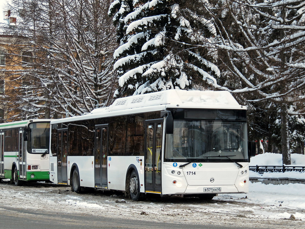 Кировская область, ЛиАЗ-5292.67 (CNG) № х714