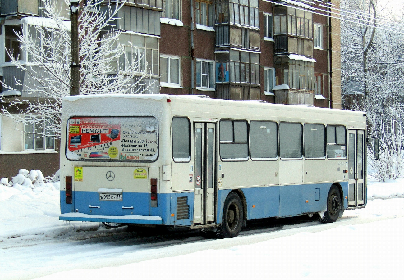 Вологодская область, ГолАЗ-АКА-52251 № Е 095 ОХ 35