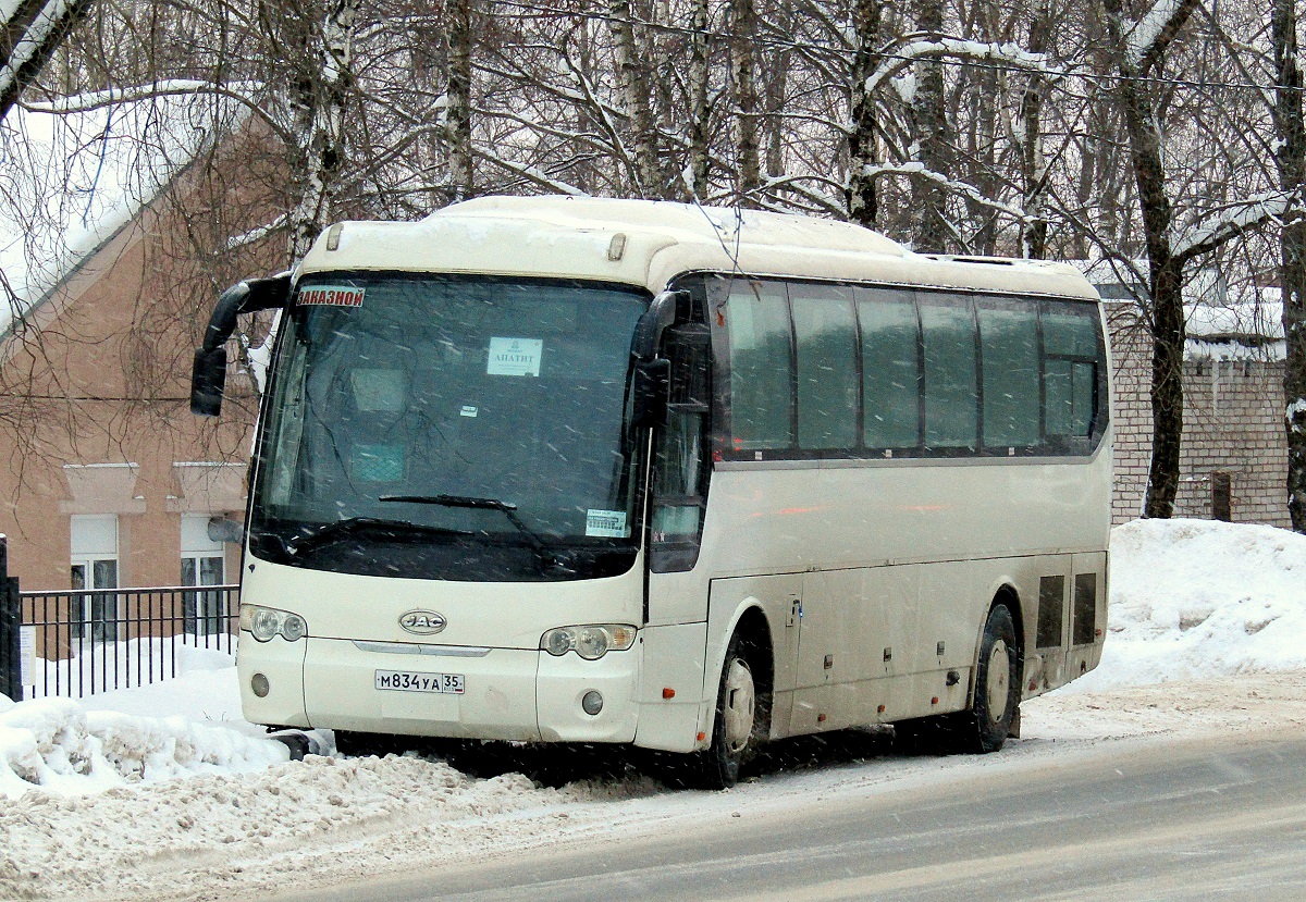 Вологодская область, Heke JAC HK6120 № М 834 УА 35