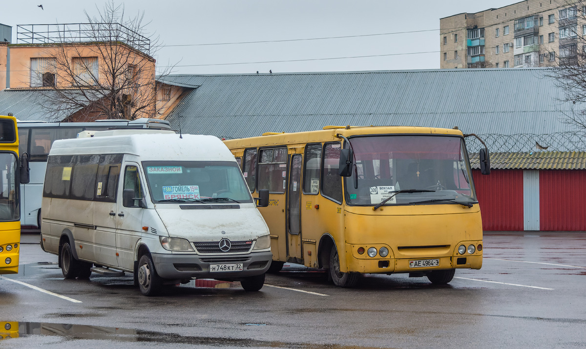 Гомельская область, ГАРЗ А092 "Радимич" № 036619; Брянская область, Луидор-223237 (MB Sprinter Classic) № Н 748 КТ 32