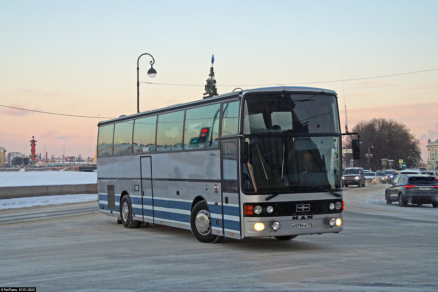 Санкт-Петербург, Van Hool T815 Acron № К 979 РА 178