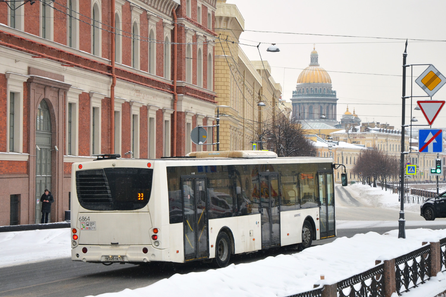 Sankt Petersburg, Volgabus-5270.05 Nr 6864