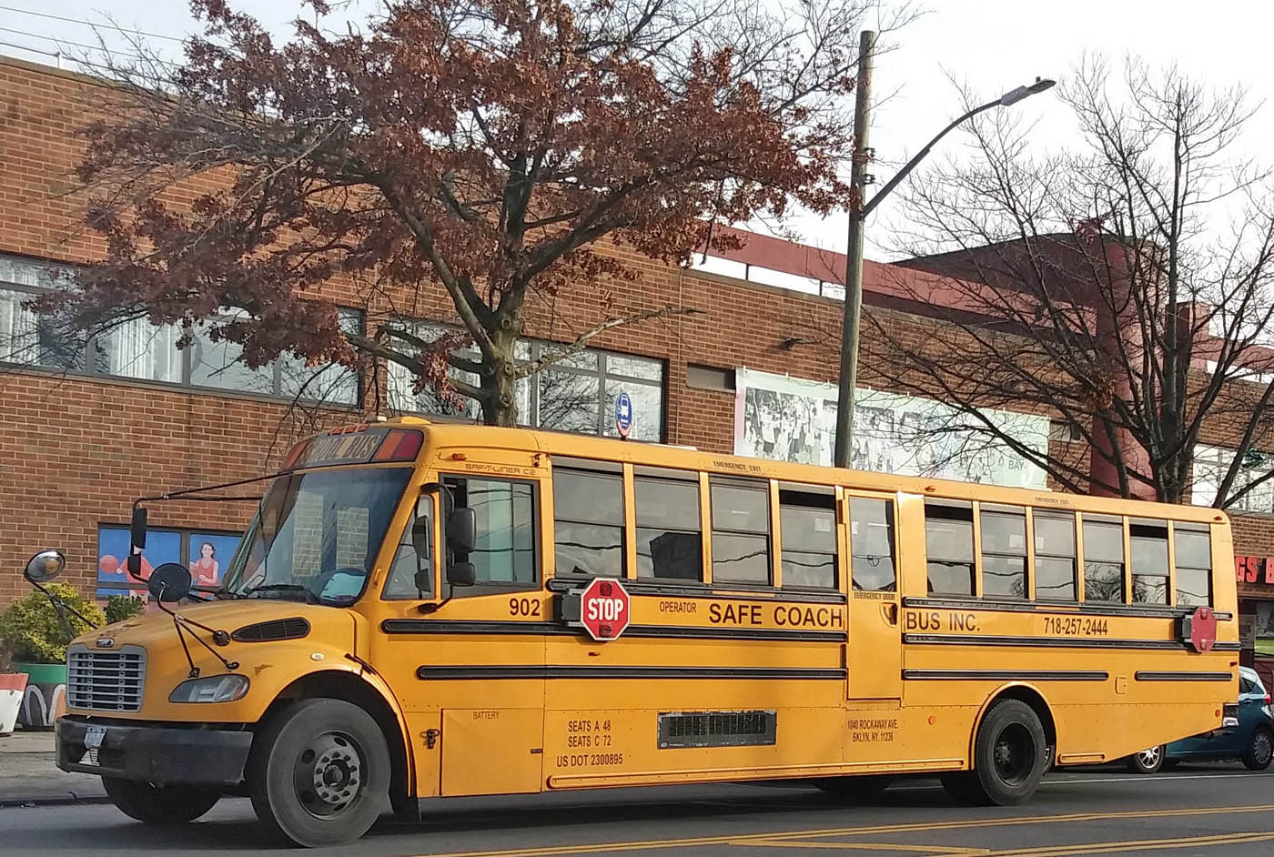 США, Thomas Saf-T-Liner C2 № 902