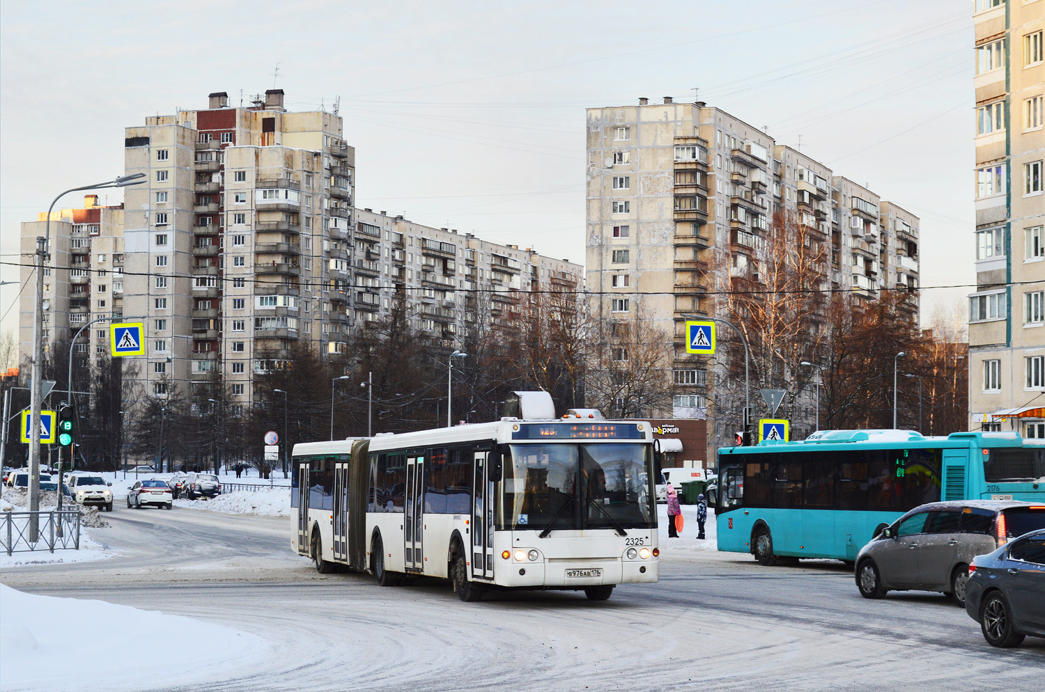 Saint Petersburg, LiAZ-6213.20 # 2325