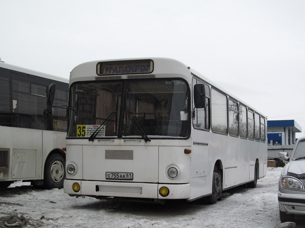 Ростовская область, КАвЗ-4270-70 № О 216 ТХ 161; Ростовская область, MAN 193/789 SÜ240 № С 755 АА 61