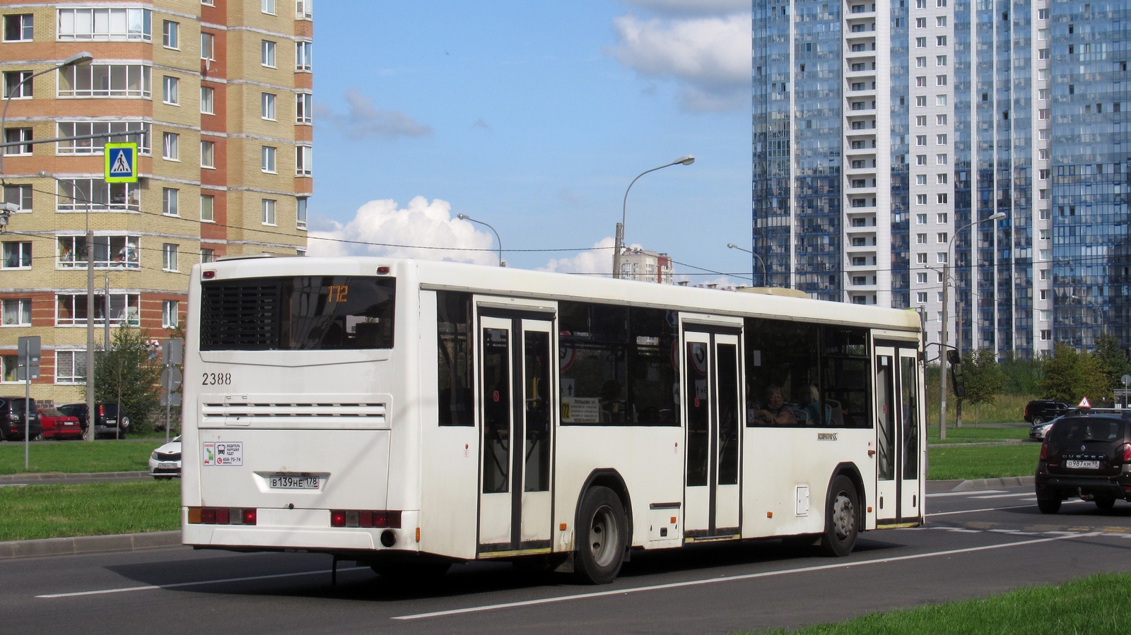 Sankt Petersburg, NefAZ-52994-40-42 Nr. 2388