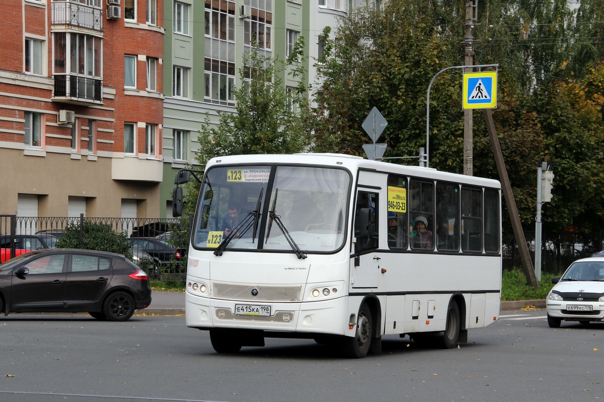 Sanktpēterburga, PAZ-320402-05 "Vector" № Е 415 КА 198