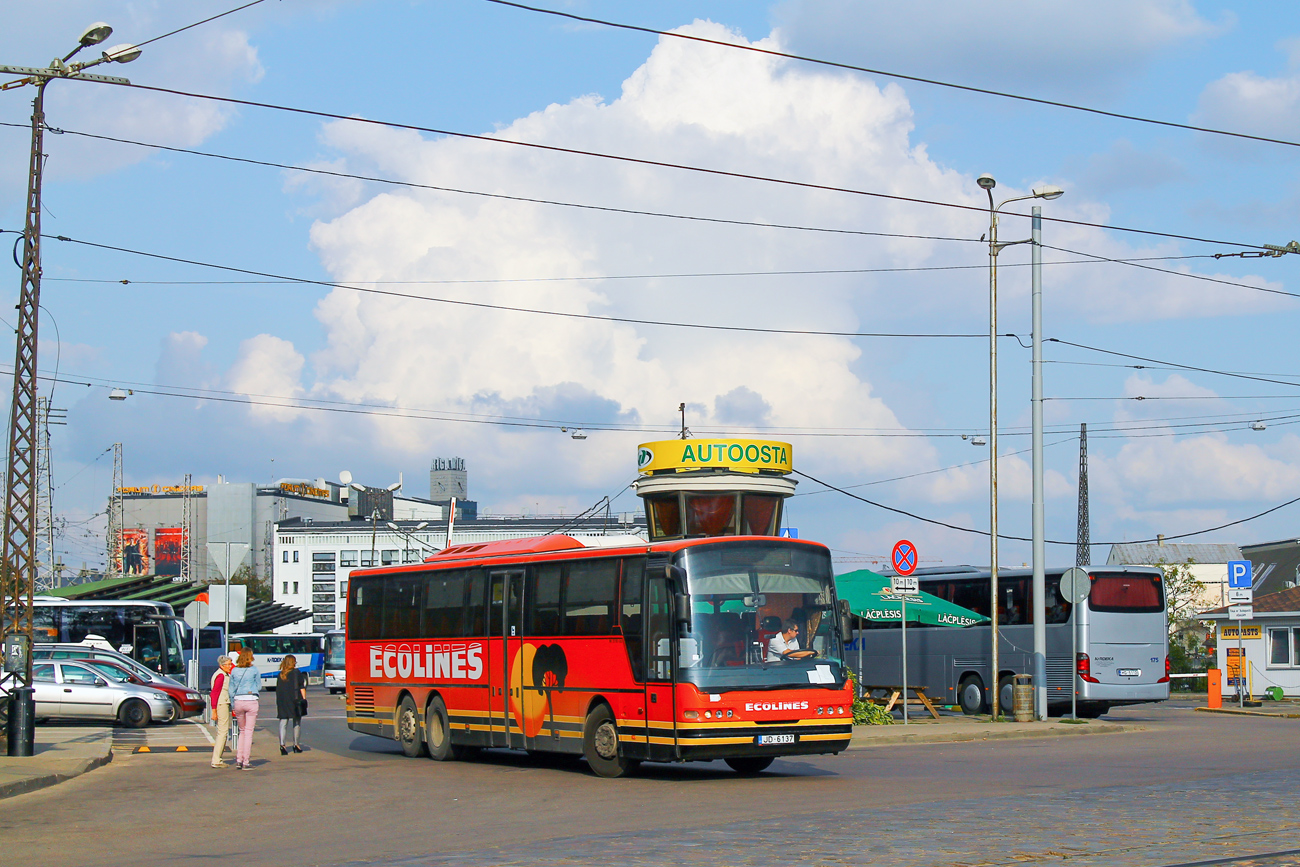 Латвия, Neoplan PC4 N3316/3ÜL Euroliner ÜL № 140