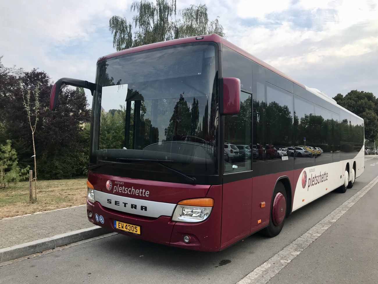 Люксембург, Setra S418LE business № EW 4305