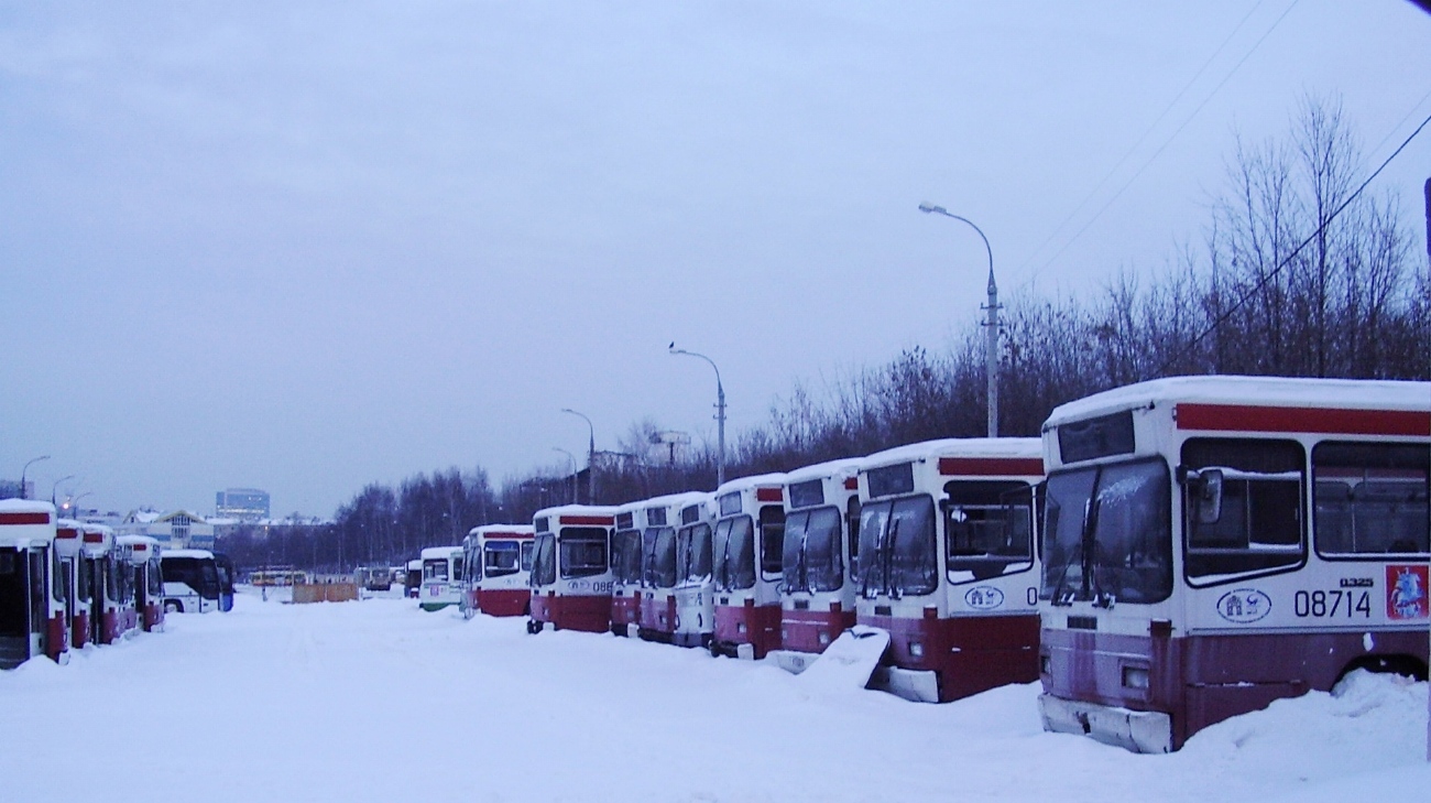 Москва, Mercedes-Benz O325 № 08714