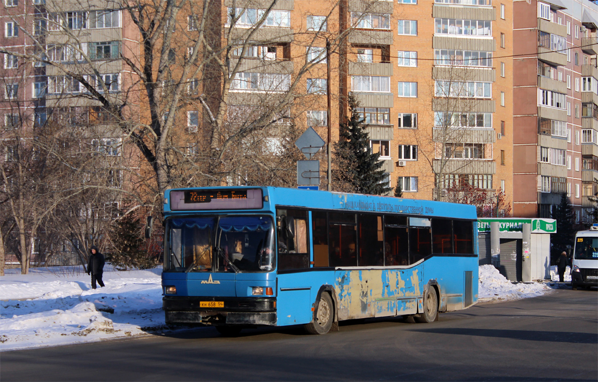 Новосибирская область, МАЗ-104.025 № 4137