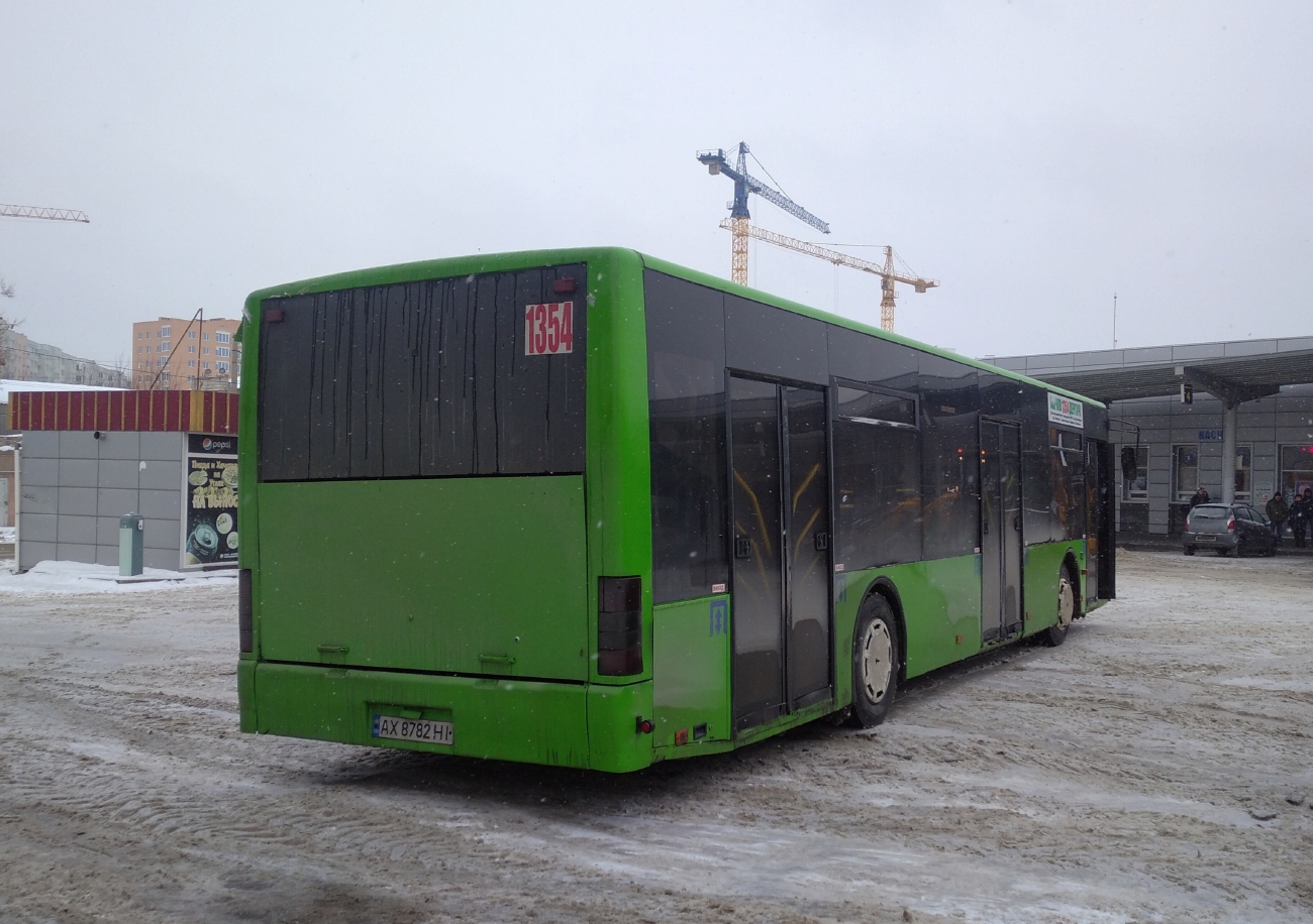 Charkovská oblast, LAZ A183F0 č. AX 8782 HI