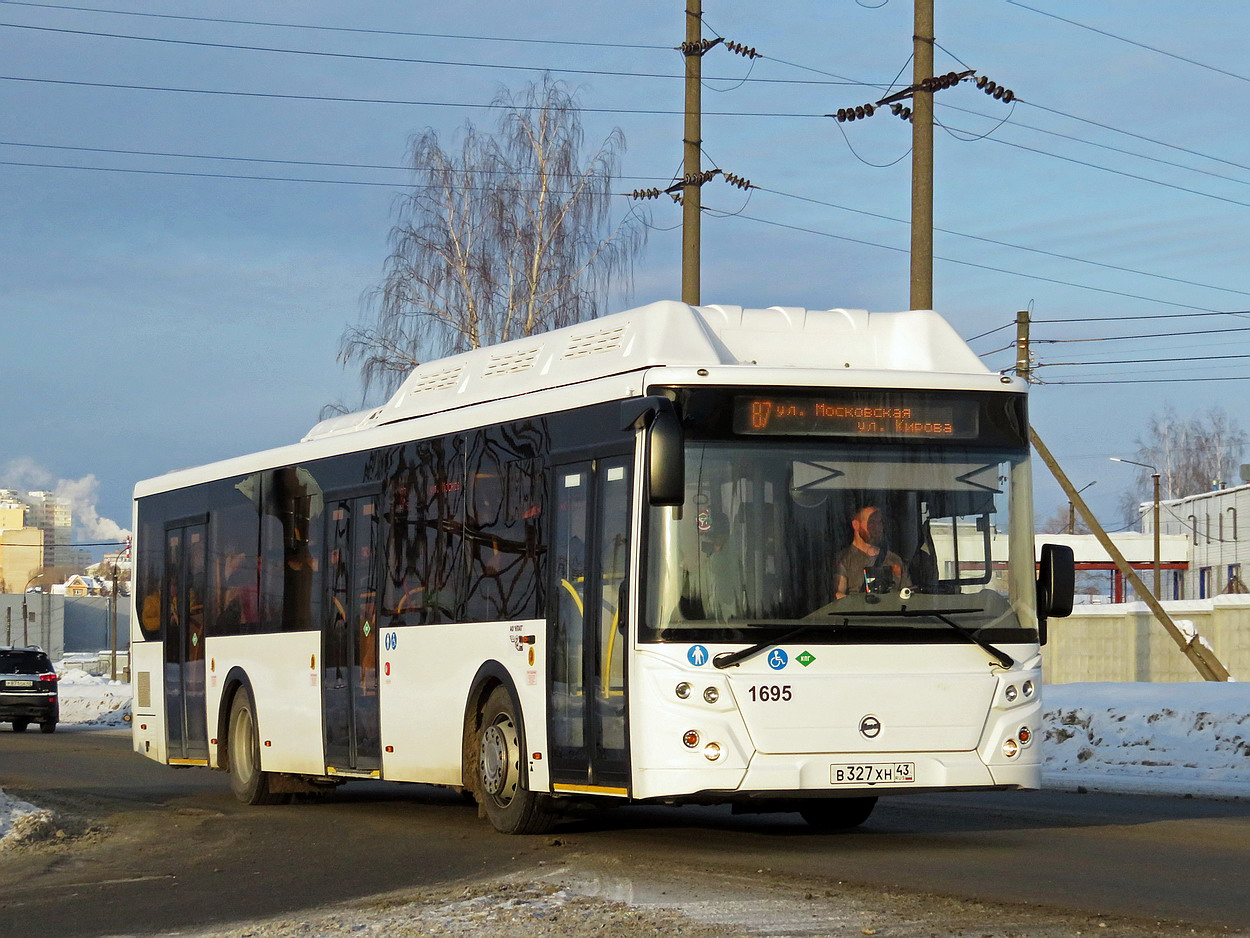 Кировская область, ЛиАЗ-5292.67 (CNG) № х695