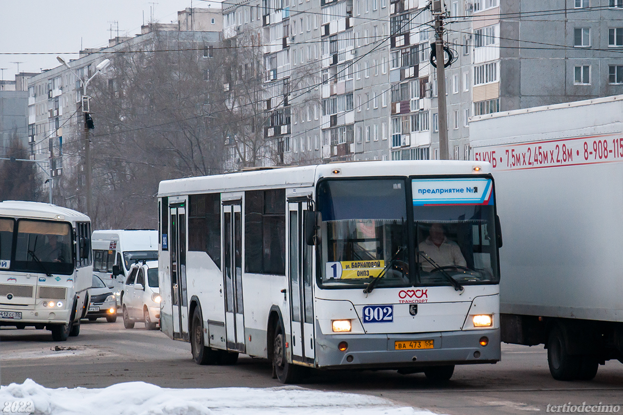 Omsk region, PAZ-32054 № С 412 СС 55; Omsk region, NefAZ-5299-30-32 № 902